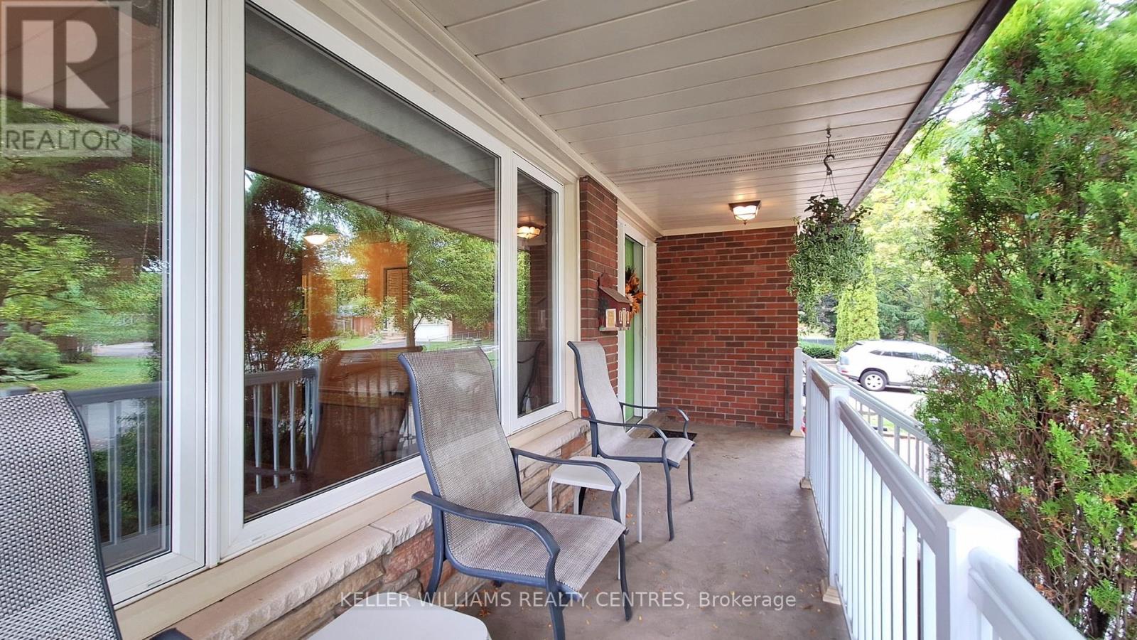 22 Coral Harbour Crescent, Markham, Ontario  L3T 2Z7 - Photo 5 - N12428319