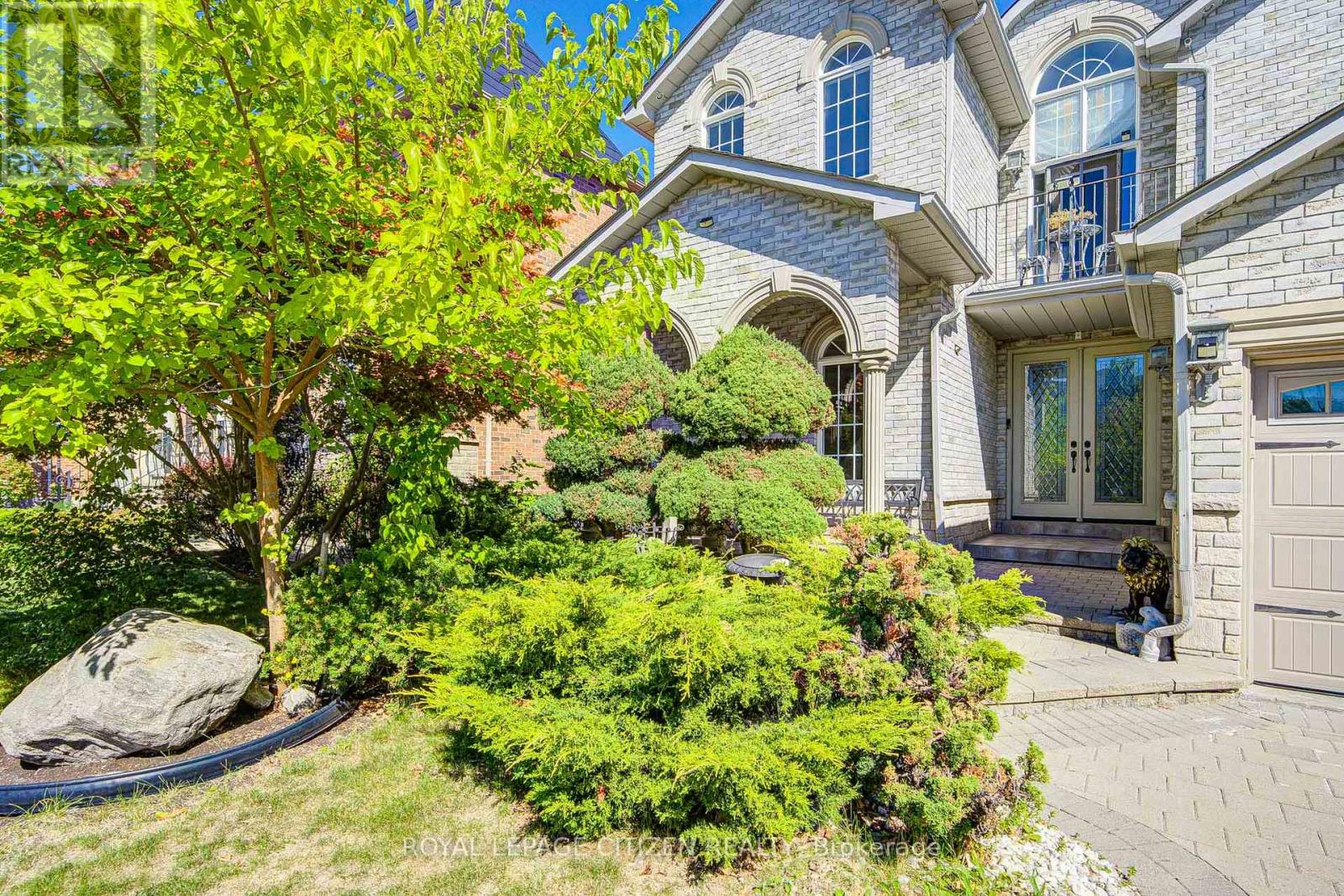 180 Kimber Crescent, Vaughan, Ontario  L4L 9K3 - Photo 2 - N12427788
