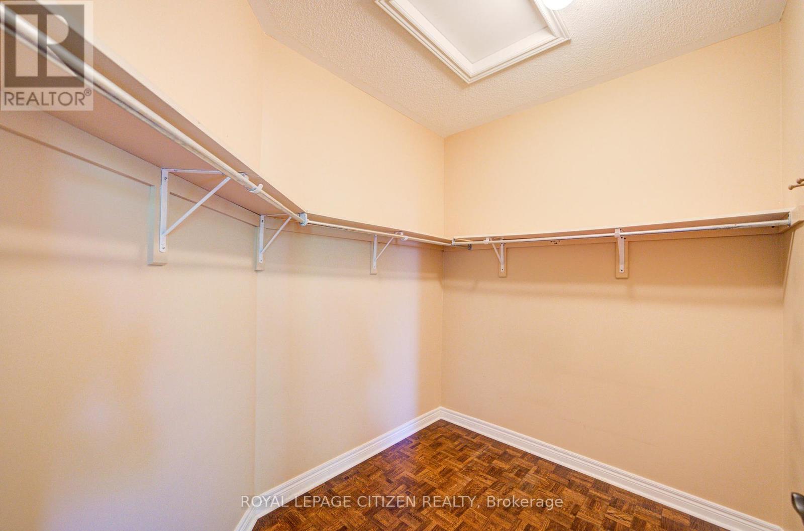 180 Kimber Crescent, Vaughan, Ontario  L4L 9K3 - Photo 16 - N12427788