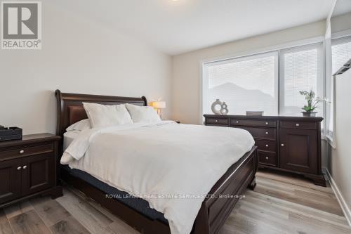 115 Appletree Lane, Barrie, Ontario  L9J 0P1 - Photo 10 - S12428157