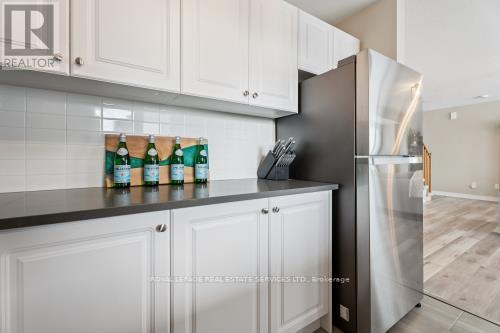 115 Appletree Lane, Barrie, Ontario  L9J 0P1 - Photo 8 - S12428157