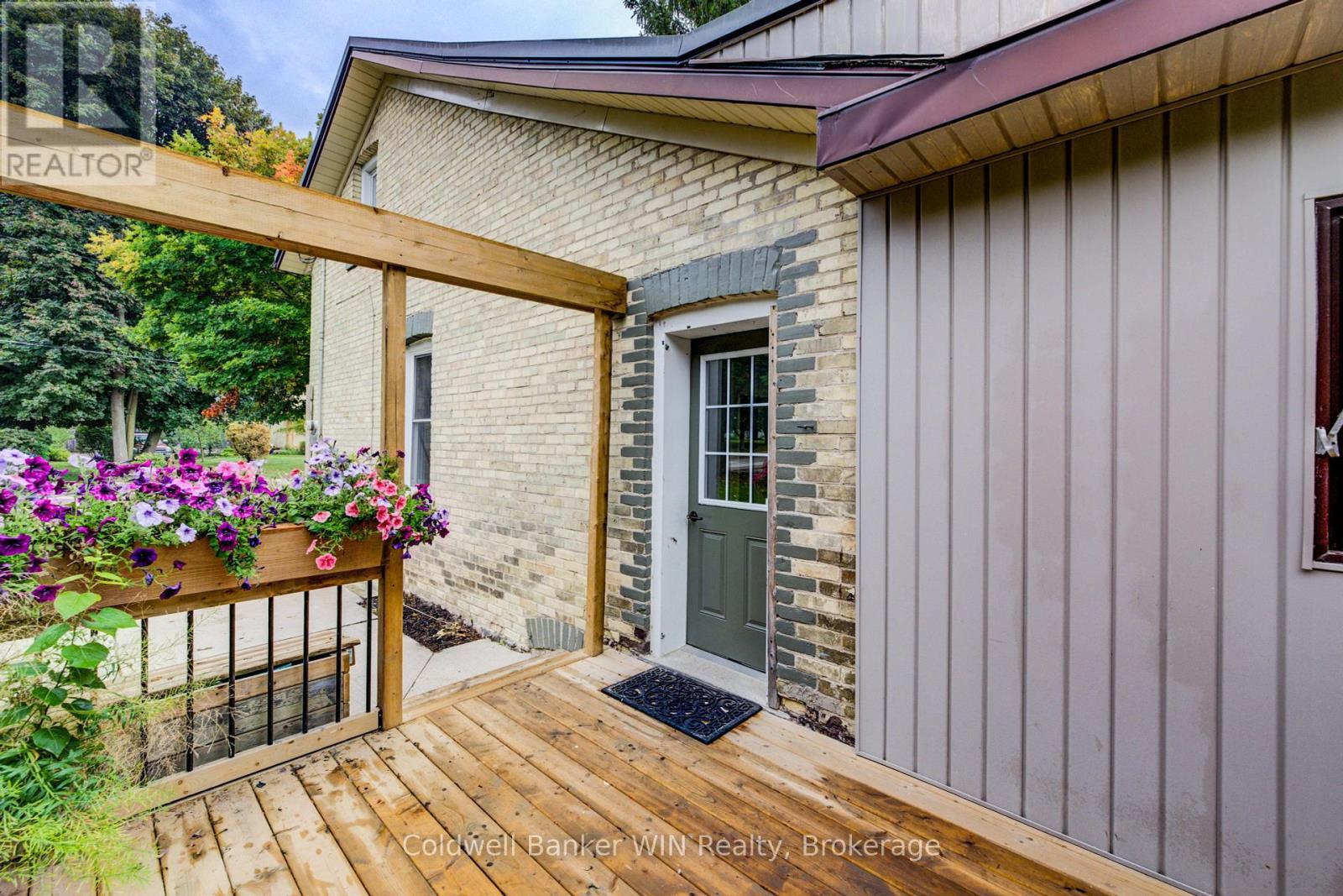441 Waterloo Street, Wellington North, Ontario  N0G 2L3 - Photo 37 - X12425427