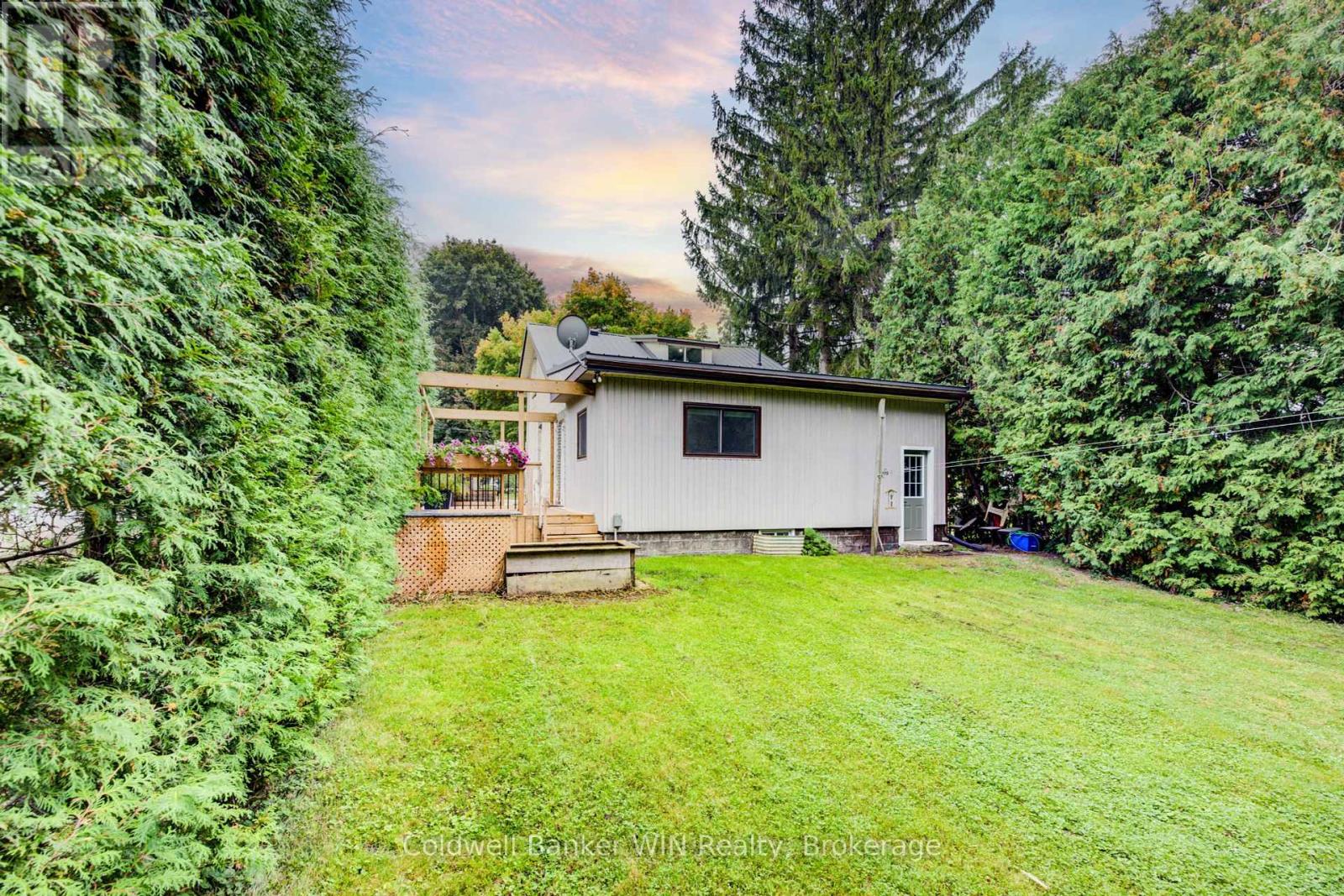 441 Waterloo Street, Wellington North, Ontario  N0G 2L3 - Photo 36 - X12425427