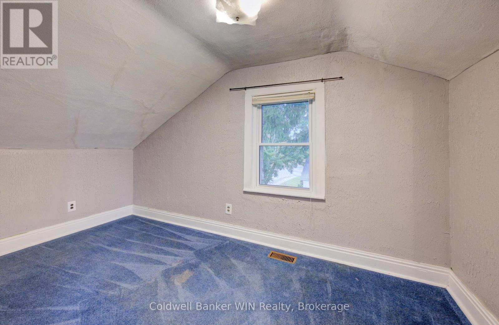 441 Waterloo Street, Wellington North, Ontario  N0G 2L3 - Photo 27 - X12425427