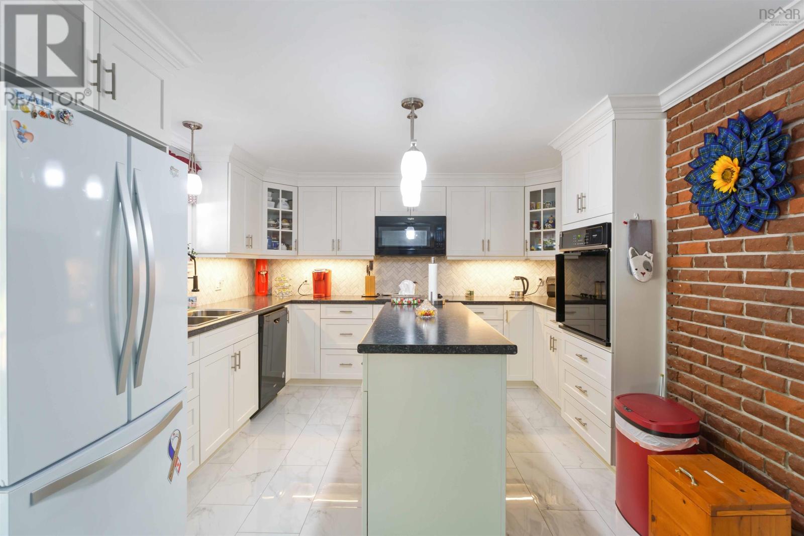 389 Hall Road, South Greenwood, Nova Scotia  B0P 1R0 - Photo 5 - 202524421