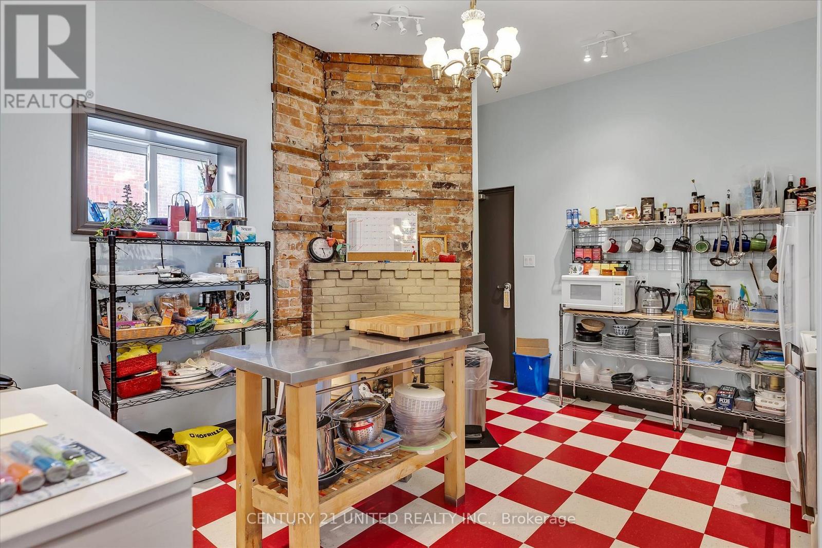 330-334 Charlotte Street W, Peterborough, Ontario  K9J 2V9 - Photo 36 - X12217581