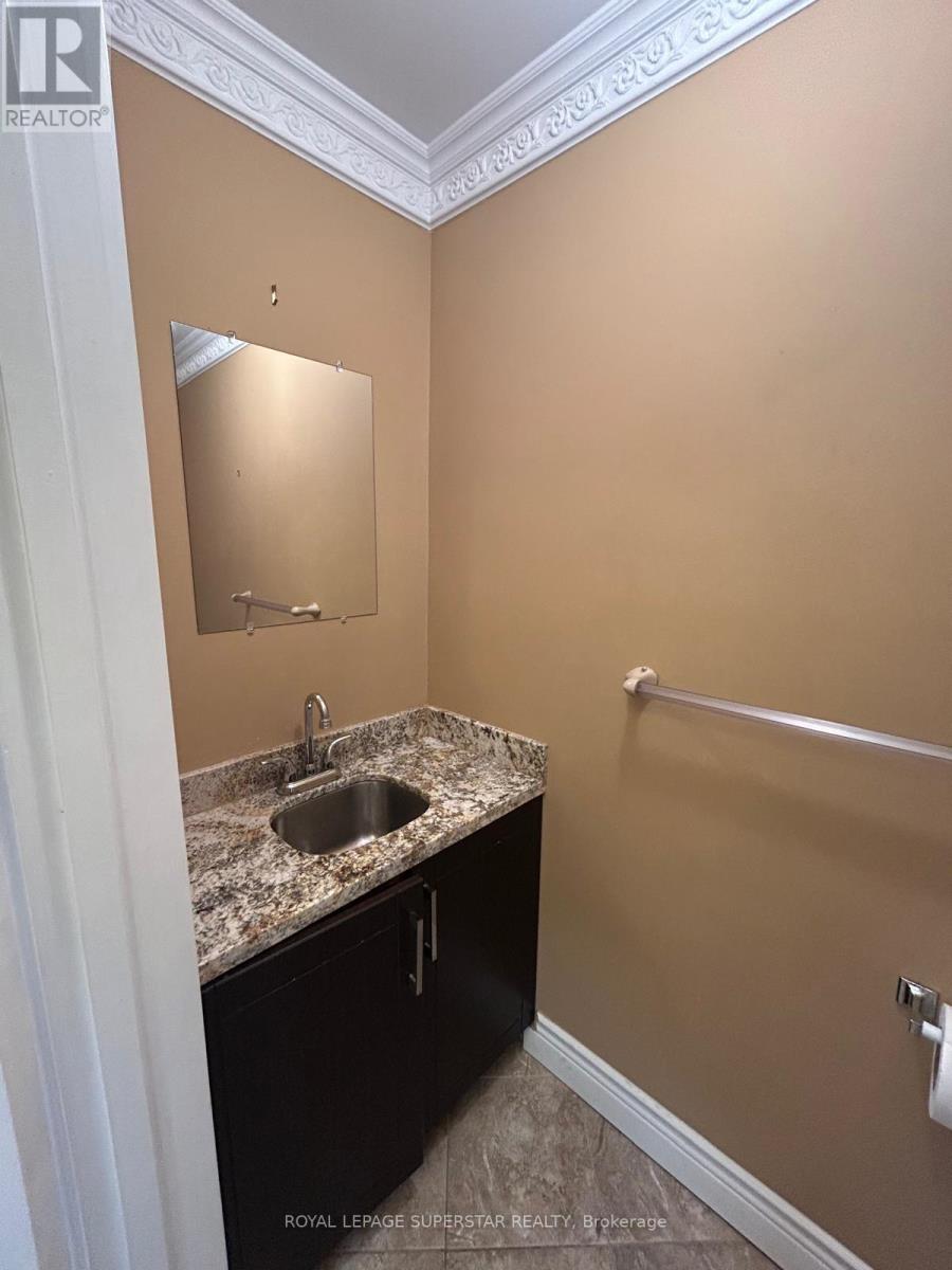 22 Good Mark Place, Toronto, Ontario  M9W 6R2 - Photo 15 - W12428178