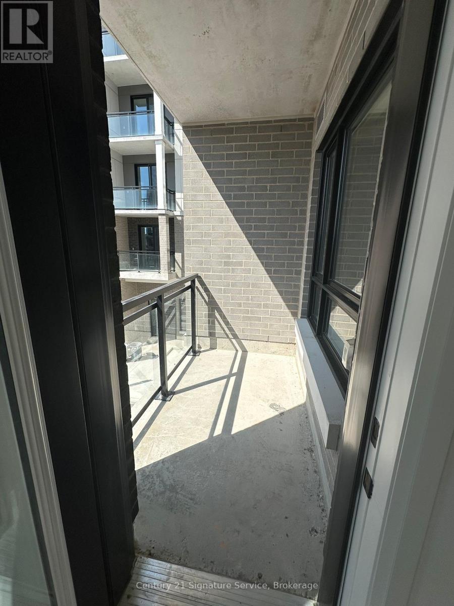 205 - 3250 Carding Mill Trail, Oakville, Ontario  L6M 1L3 - Photo 17 - W12428188