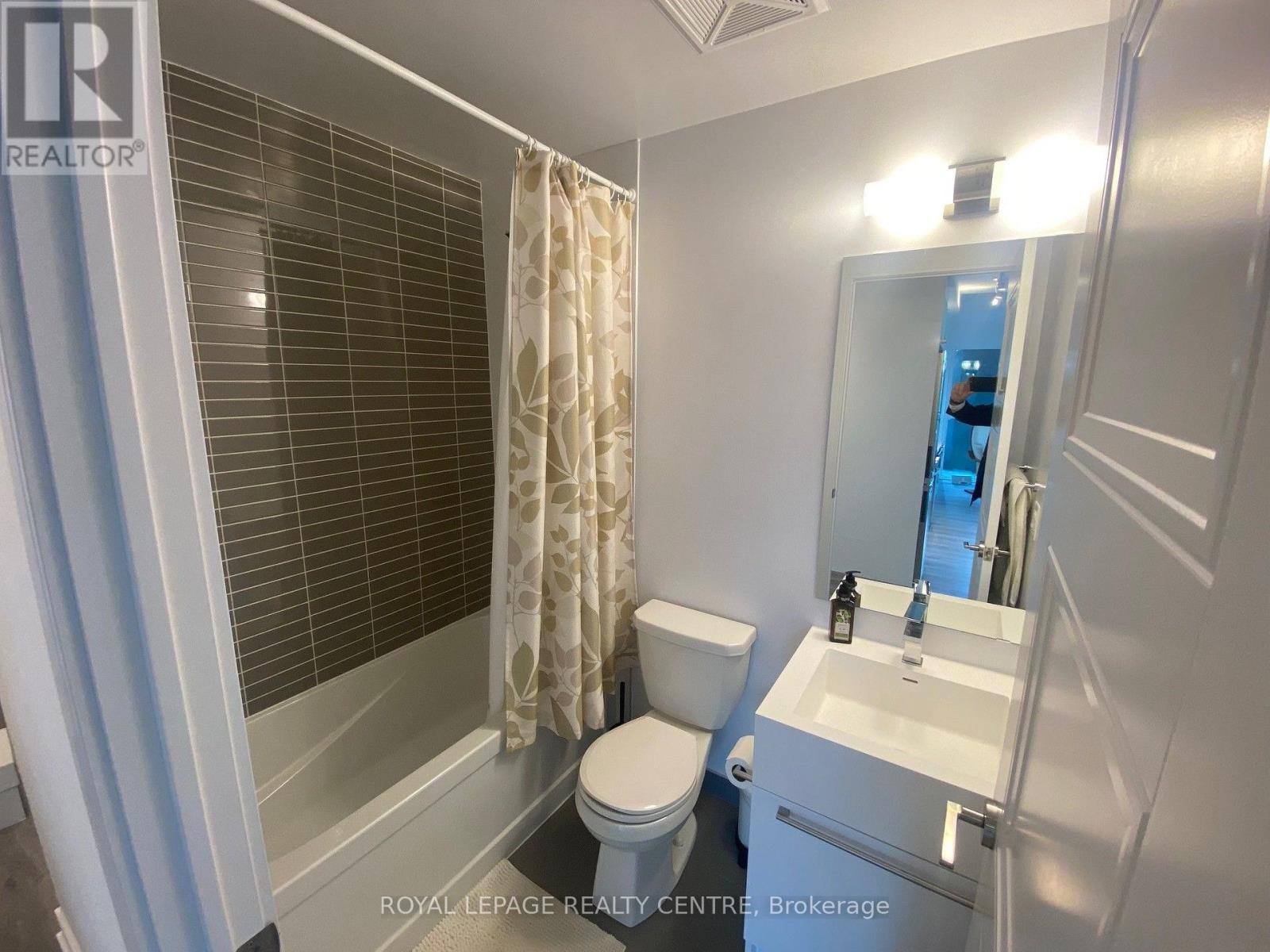 709 - 25 Neighbourhood Lane, Toronto, Ontario  M9Y 0C4 - Photo 14 - W12428194