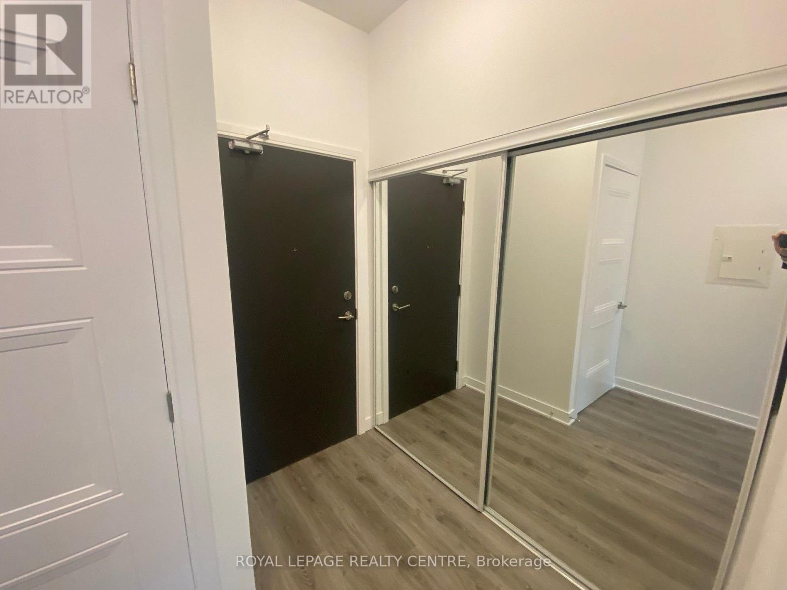 709 - 25 Neighbourhood Lane, Toronto, Ontario  M9Y 0C4 - Photo 4 - W12428194