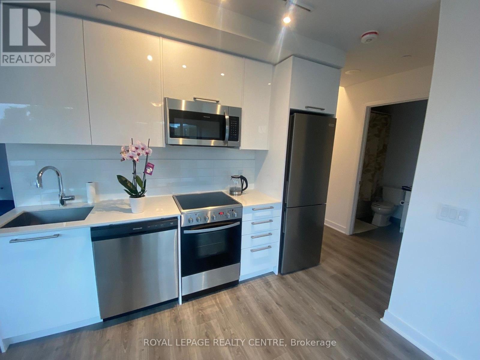 709 - 25 Neighbourhood Lane, Toronto, Ontario  M9Y 0C4 - Photo 6 - W12428194