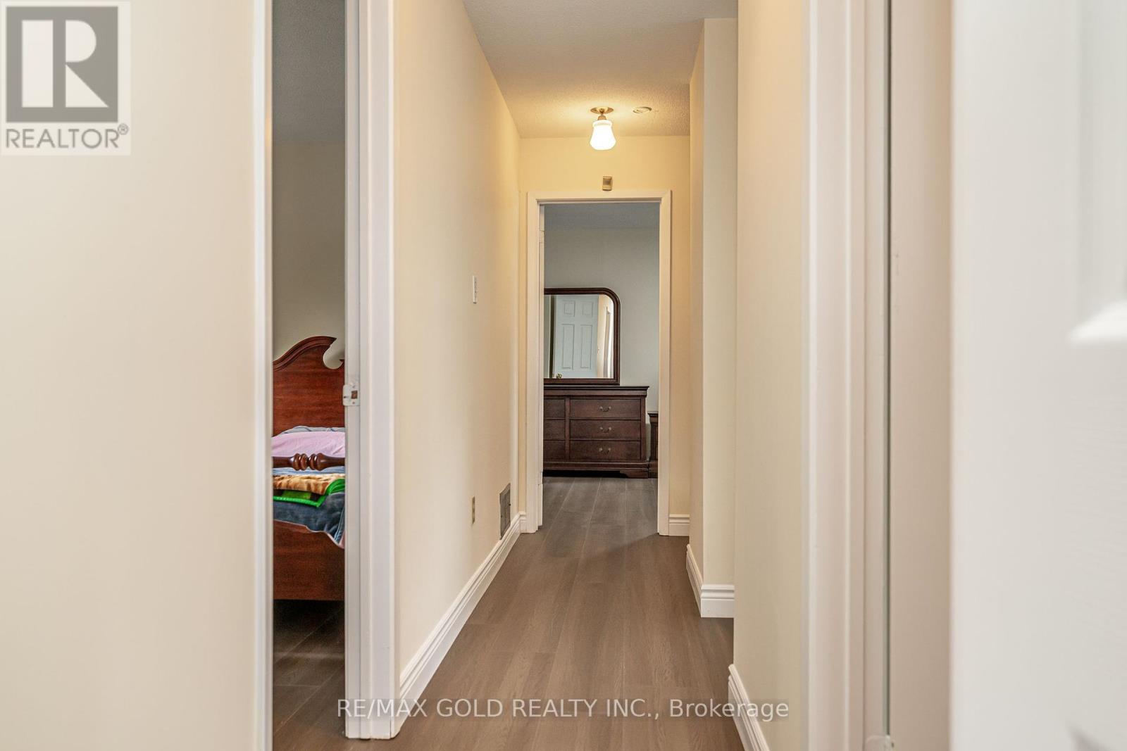 12 Lorraine Crescent, Brampton, Ontario  L6S 2R7 - Photo 22 - W12428209