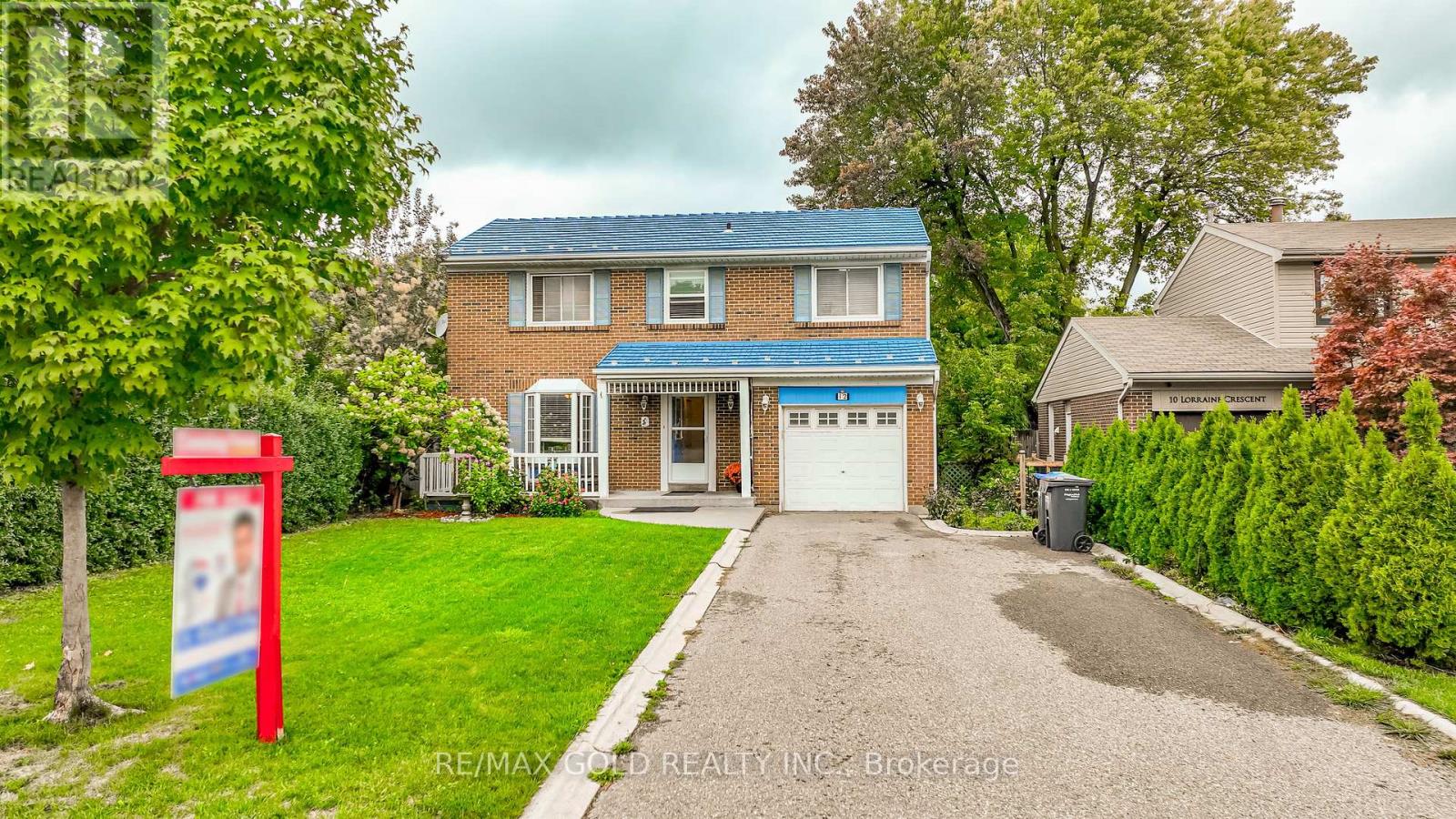 12 Lorraine Crescent, Brampton, Ontario  L6S 2R7 - Photo 3 - W12428209