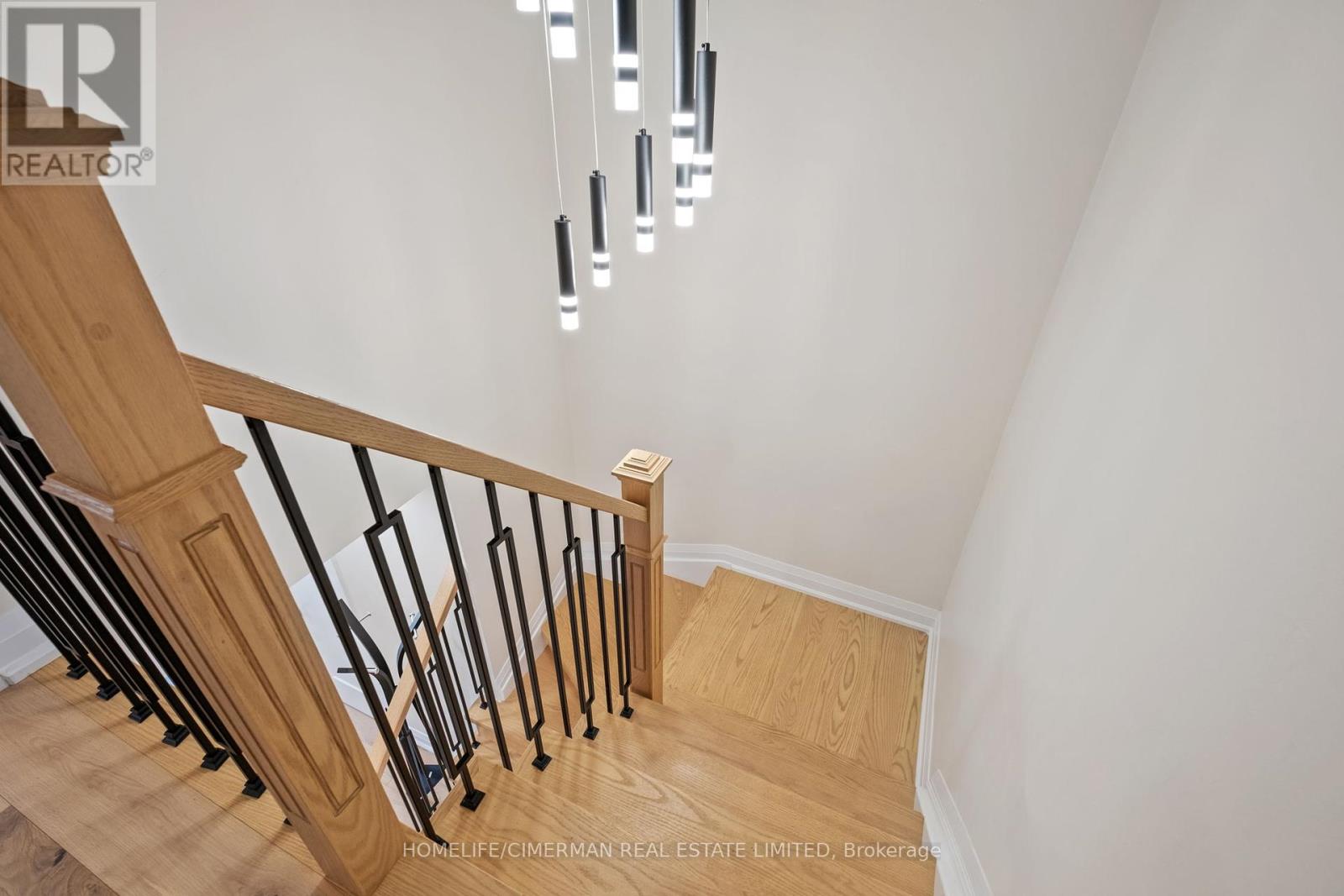 39 Stanwell Drive, Brampton, Ontario  L6Z 3Y8 - Photo 24 - W12428212
