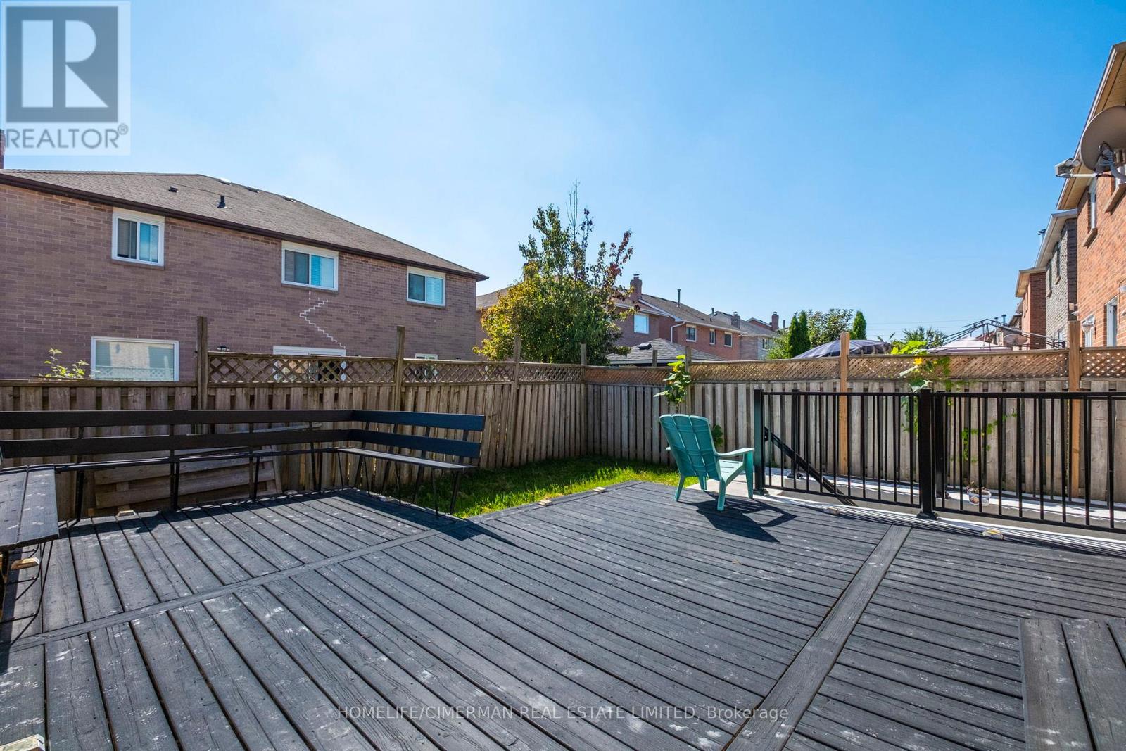 39 Stanwell Drive, Brampton, Ontario  L6Z 3Y8 - Photo 43 - W12428212