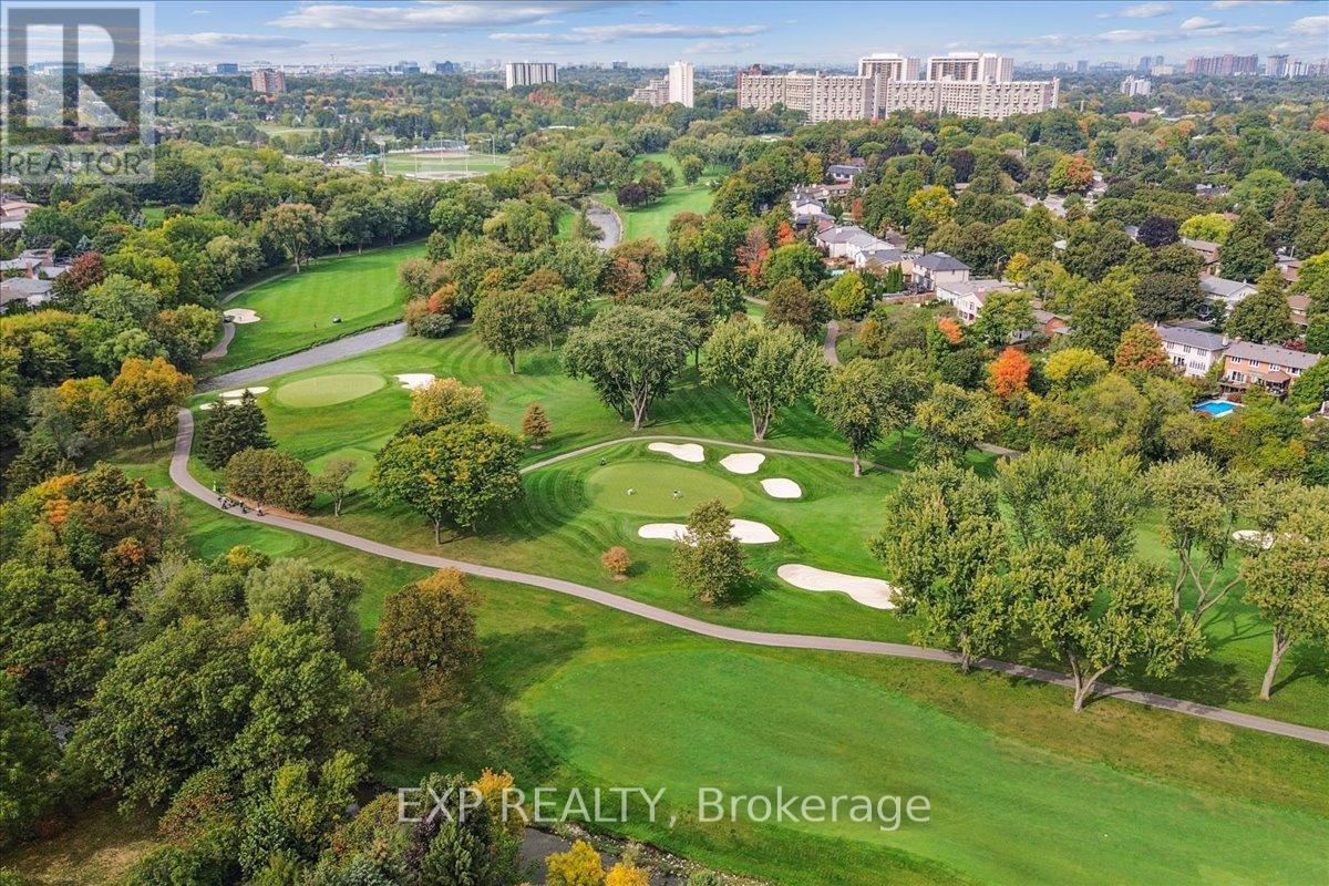 1923 Steepbank Crescent, Mississauga, Ontario  L4X 1T9 - Photo 47 - W12428232