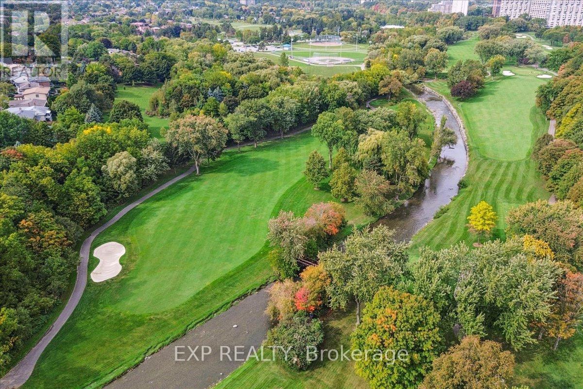 1923 Steepbank Crescent, Mississauga, Ontario  L4X 1T9 - Photo 48 - W12428232