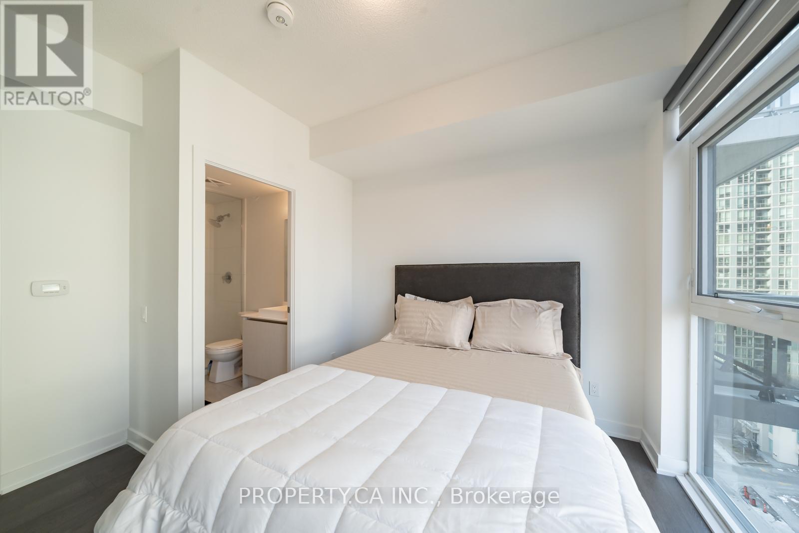 1204 - 251 Manitoba Street, Toronto, Ontario  M8Y 0C7 - Photo 15 - W12428241