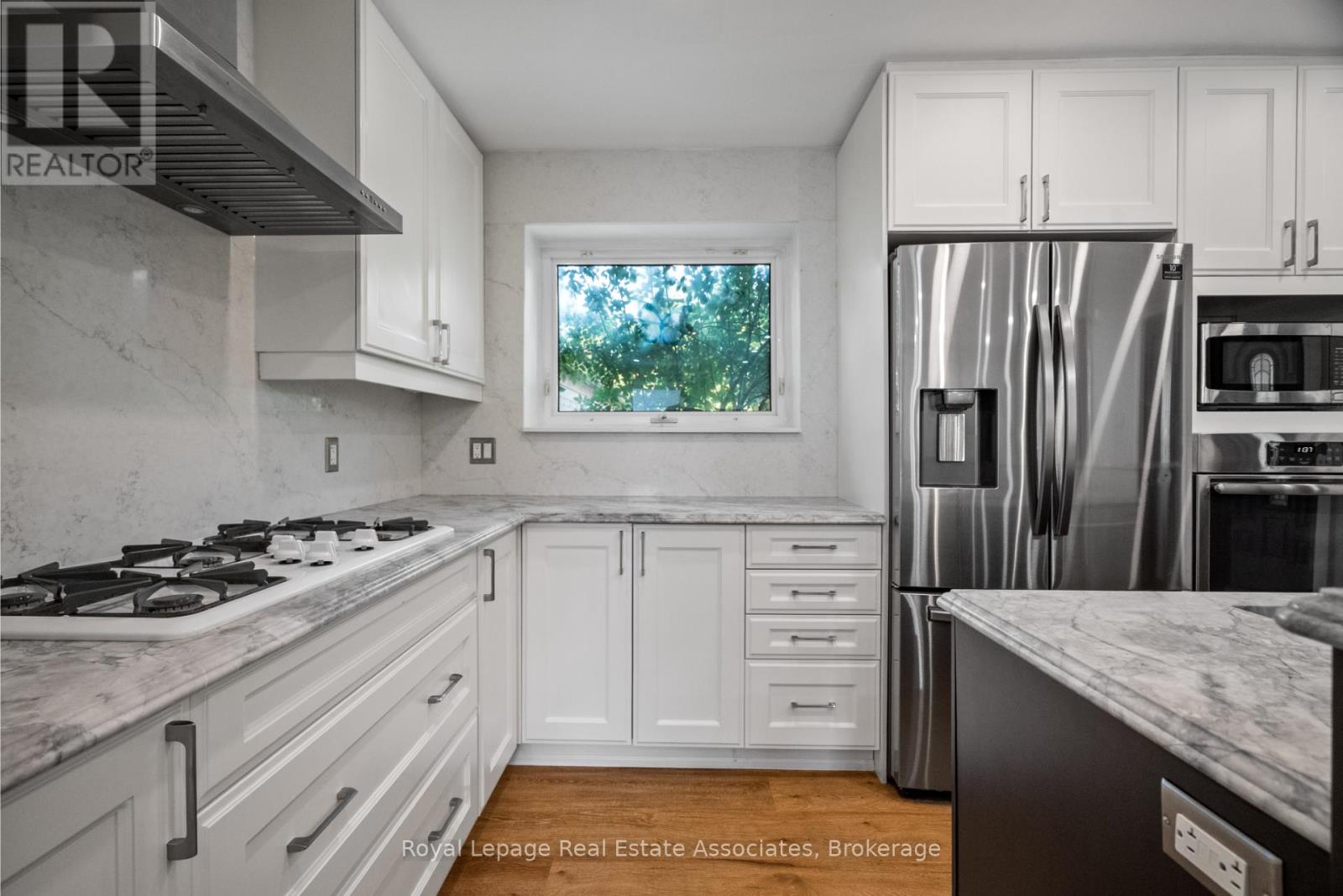 168 Tidey Avenue, Halton Hills, Ontario  L7J 1V6 - Photo 15 - W12428245