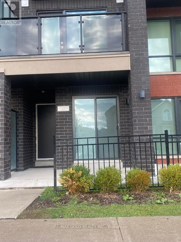 9 - 165 Veterans Drive, Brampton, Ontario  L7A 0T8 - Photo 2 - W12428257
