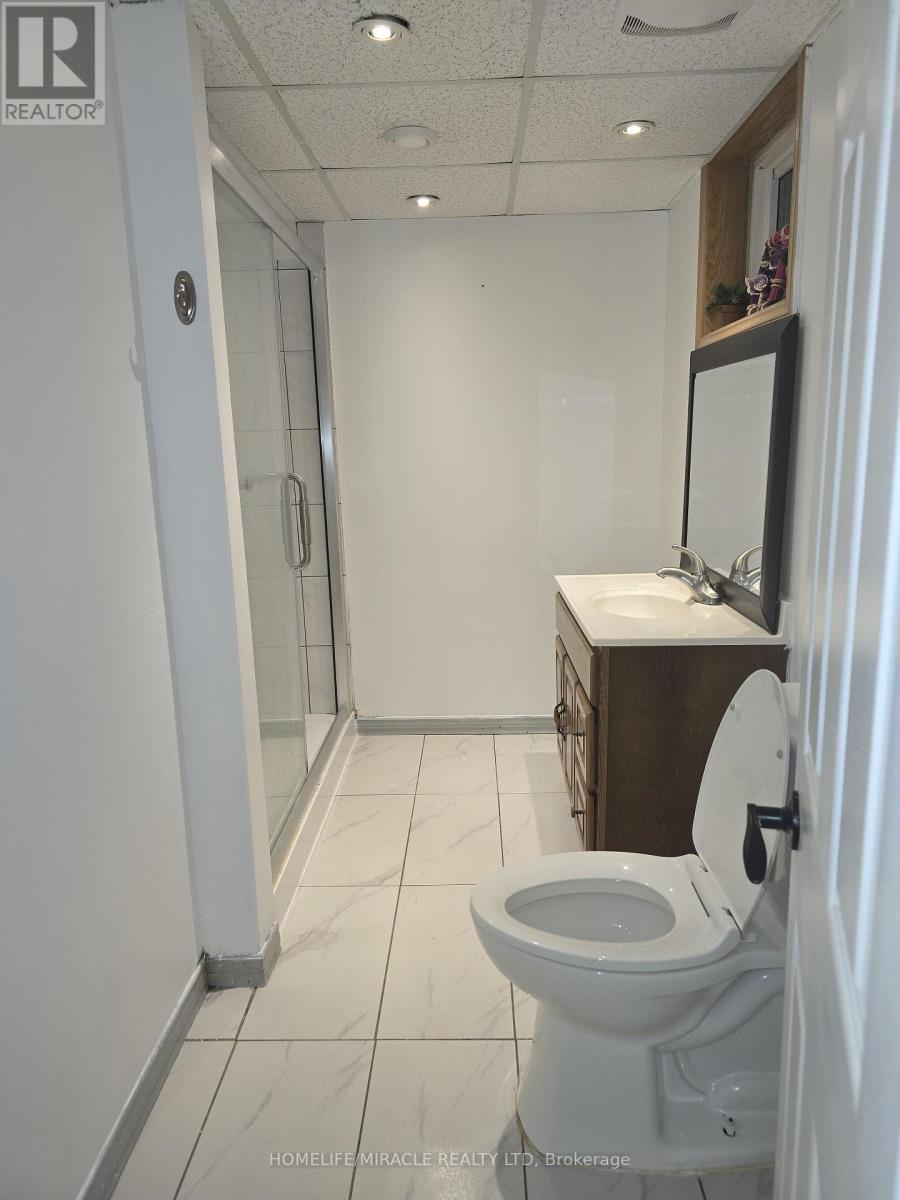 4632 Dunedin Crescent, Mississauga, Ontario  L5R 1M2 - Photo 5 - W12428265