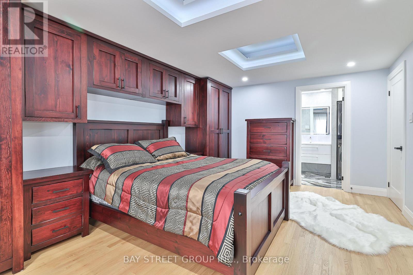 4277 Torino Crescent, Mississauga, Ontario  L4W 3T4 - Photo 18 - W12428268
