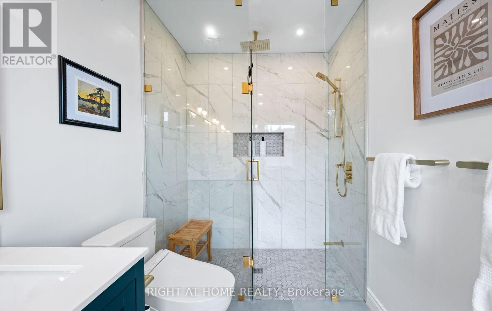 10 Lady York Avenue, Toronto, Ontario  M6B 2A9 - Photo 27 - W12428271