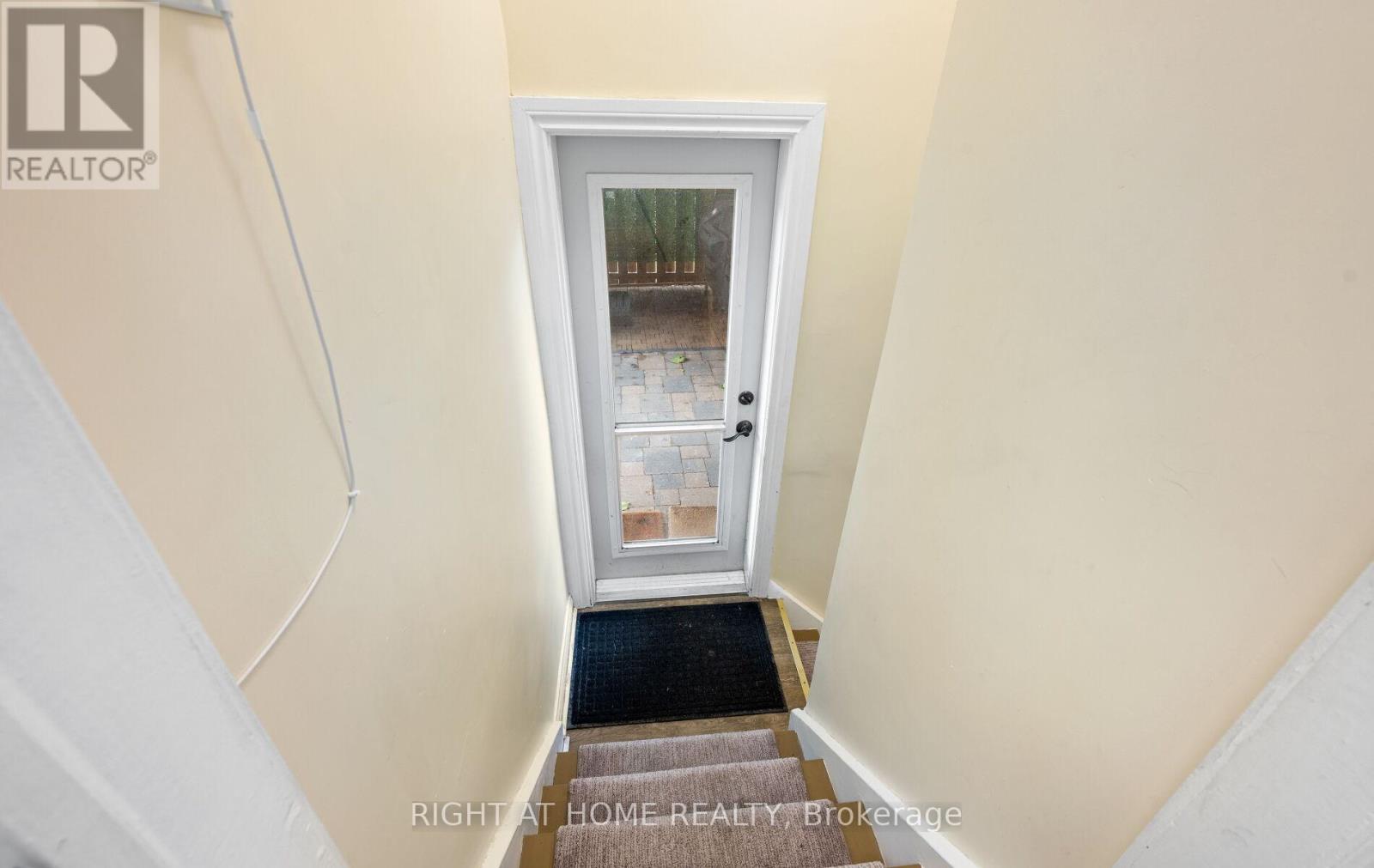 10 Lady York Avenue, Toronto, Ontario  M6B 2A9 - Photo 32 - W12428271