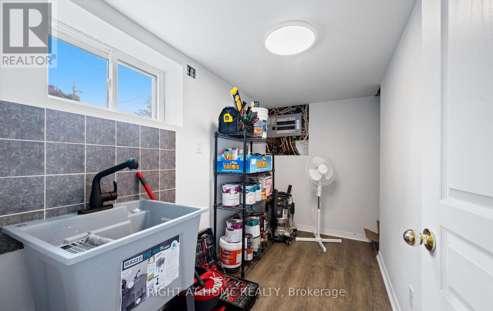 10 Lady York Avenue, Toronto, Ontario  M6B 2A9 - Photo 34 - W12428271