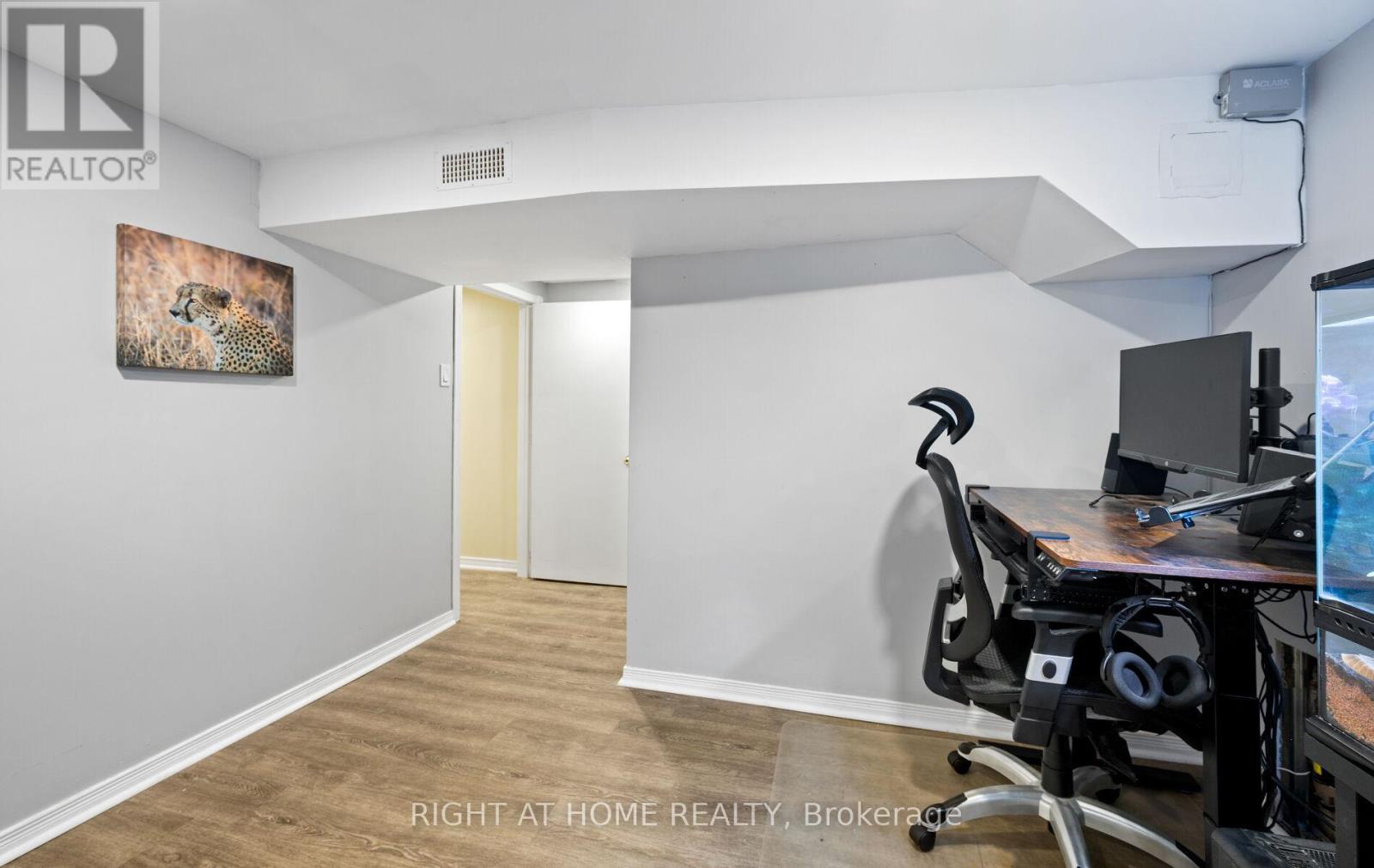 10 Lady York Avenue, Toronto, Ontario  M6B 2A9 - Photo 42 - W12428271