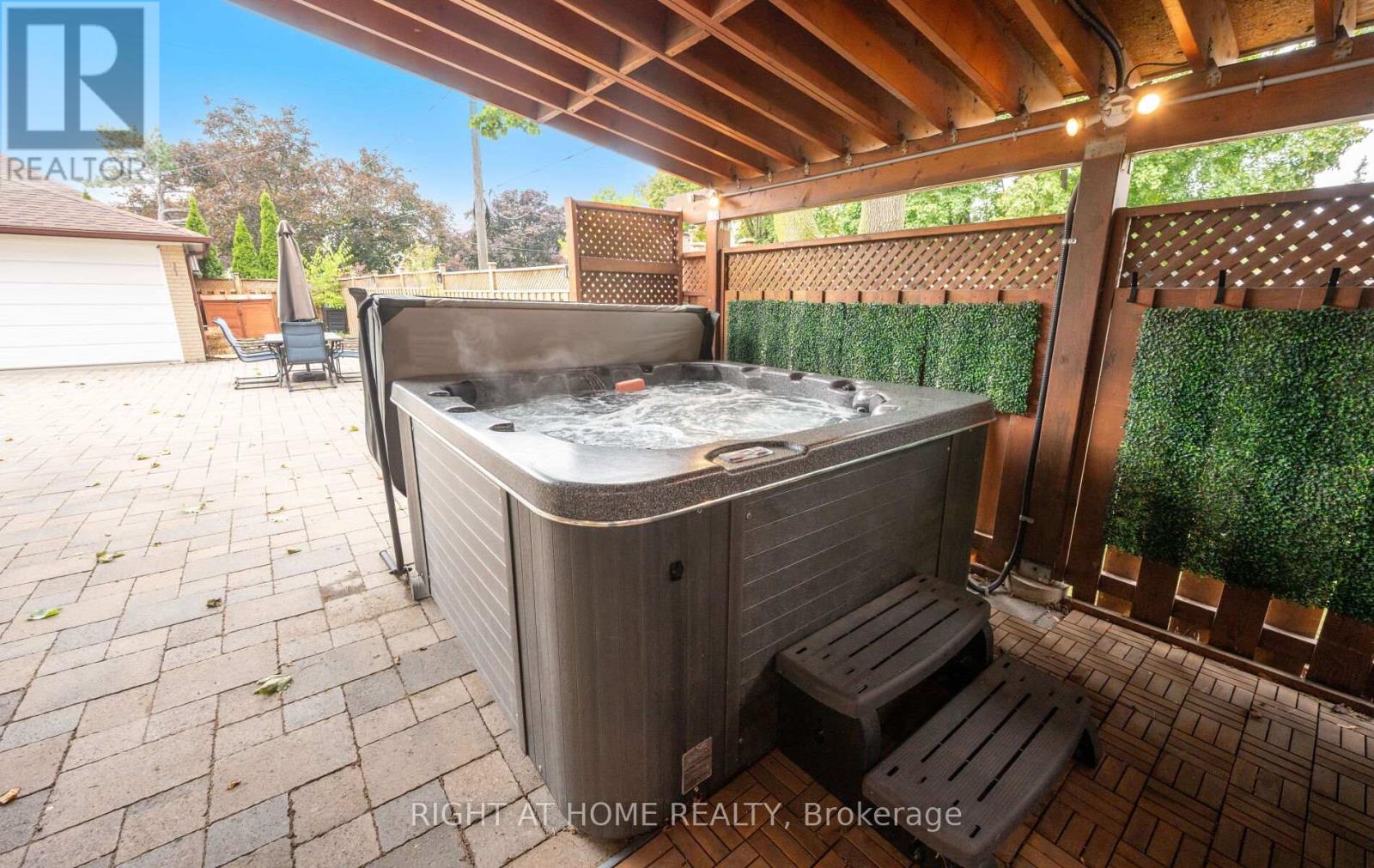 10 Lady York Avenue, Toronto, Ontario  M6B 2A9 - Photo 49 - W12428271