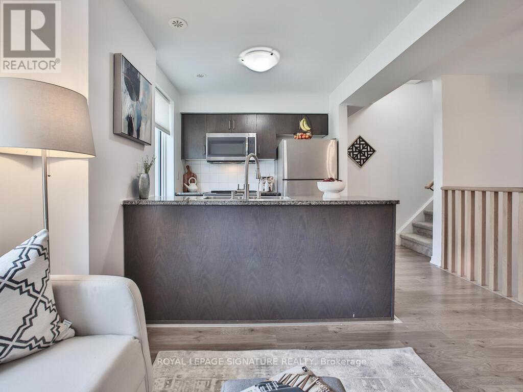 232 - 7 Applewood Lane, Toronto, Ontario  M9C 2Z7 - Photo 11 - W12428274