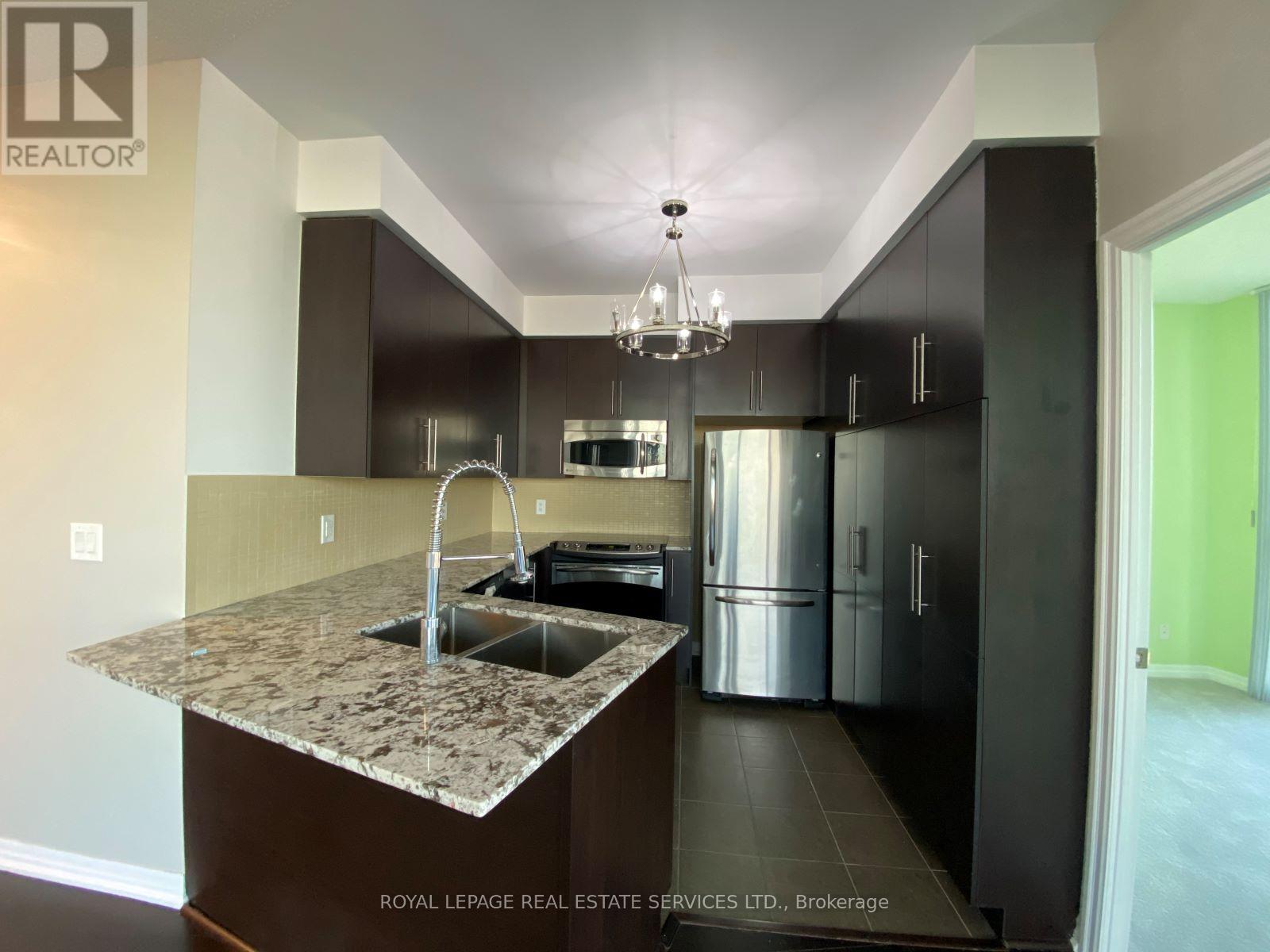 2706 - 223 Webb Drive, Mississauga, Ontario  L5B 0E8 - Photo 14 - W12428278