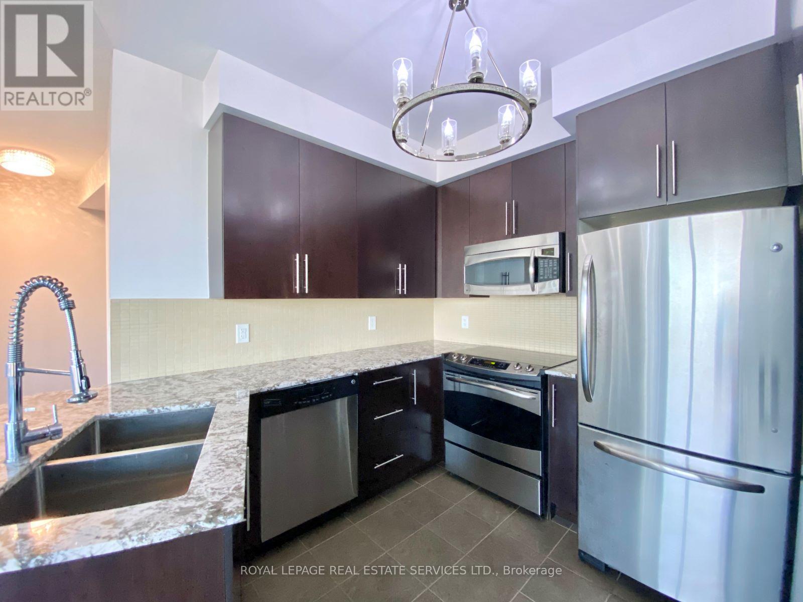 2706 - 223 Webb Drive, Mississauga, Ontario  L5B 0E8 - Photo 15 - W12428278