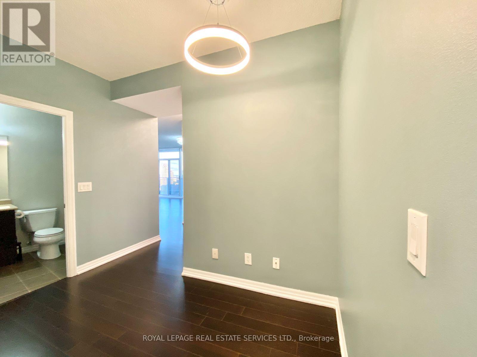 2706 - 223 Webb Drive, Mississauga, Ontario  L5B 0E8 - Photo 2 - W12428278