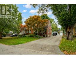52 GREEN LANES, Toronto, Ontario