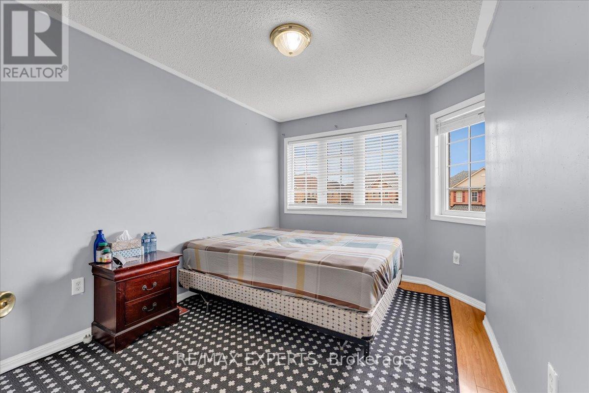 43 Jingle Crescent, Brampton, Ontario  L6S 0A8 - Photo 27 - W12428306