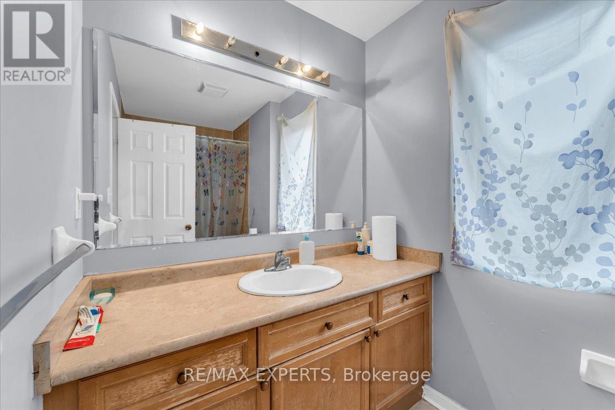 43 Jingle Crescent, Brampton, Ontario  L6S 0A8 - Photo 31 - W12428306