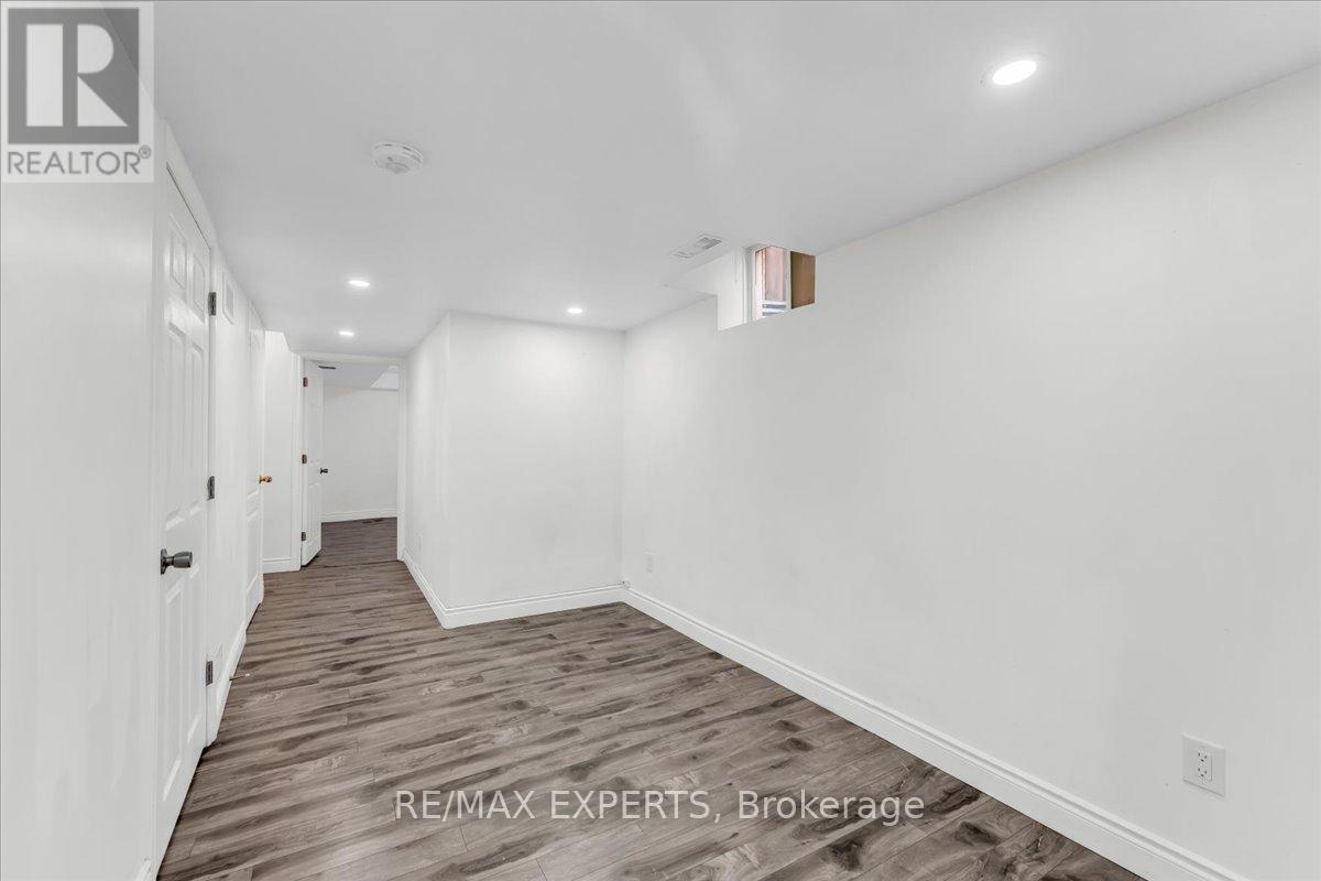 43 Jingle Crescent, Brampton, Ontario  L6S 0A8 - Photo 38 - W12428306
