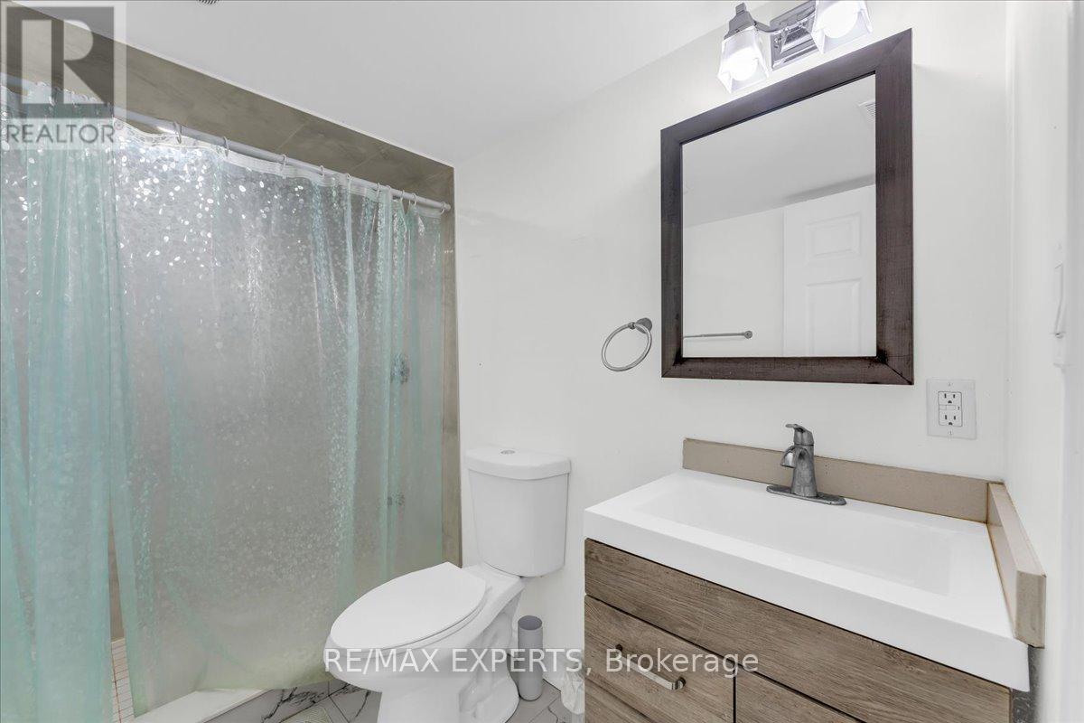 43 Jingle Crescent, Brampton, Ontario  L6S 0A8 - Photo 39 - W12428306