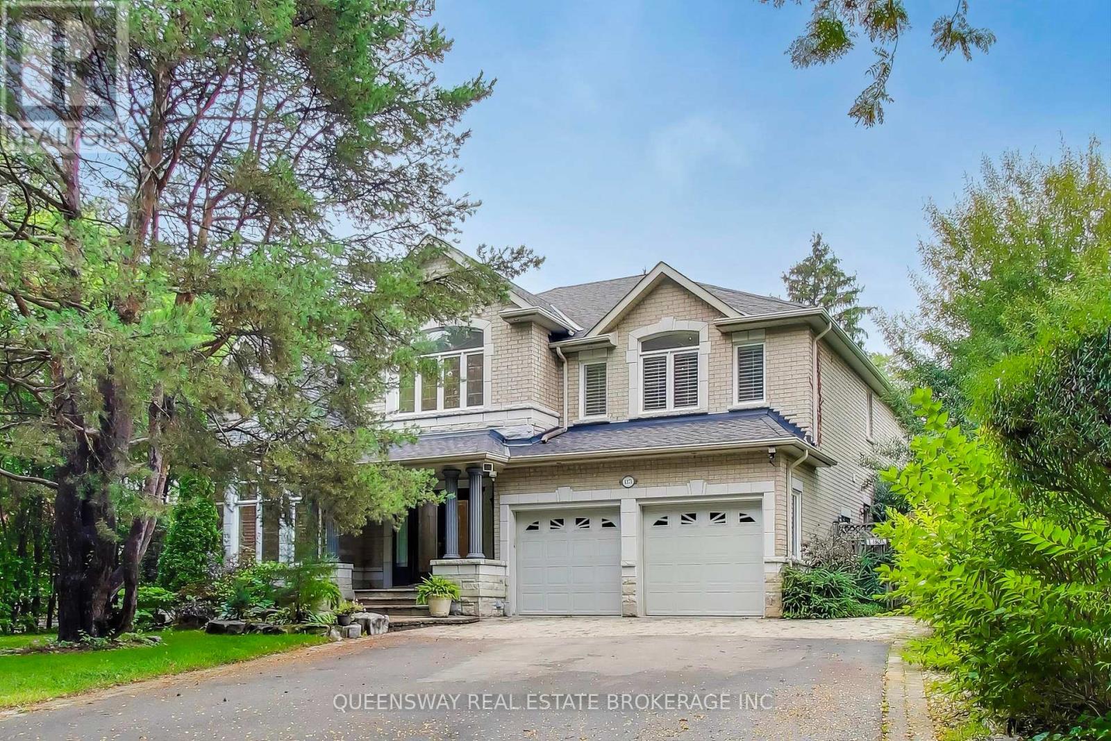 1371 Chriseden Drive, Mississauga, Ontario  L5H 1V1 - Photo 1 - W12428325