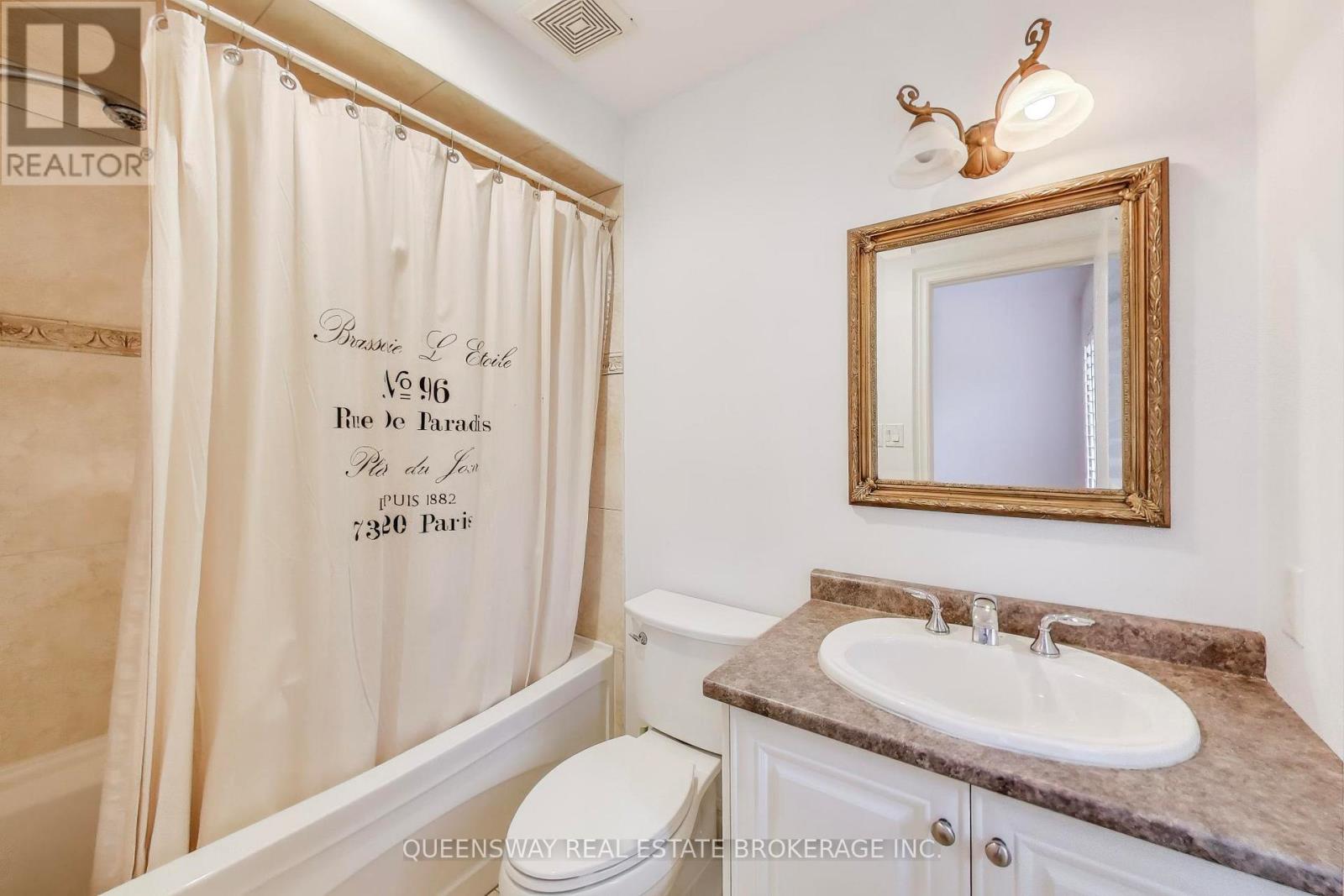 1371 Chriseden Drive, Mississauga, Ontario  L5H 1V1 - Photo 30 - W12428325