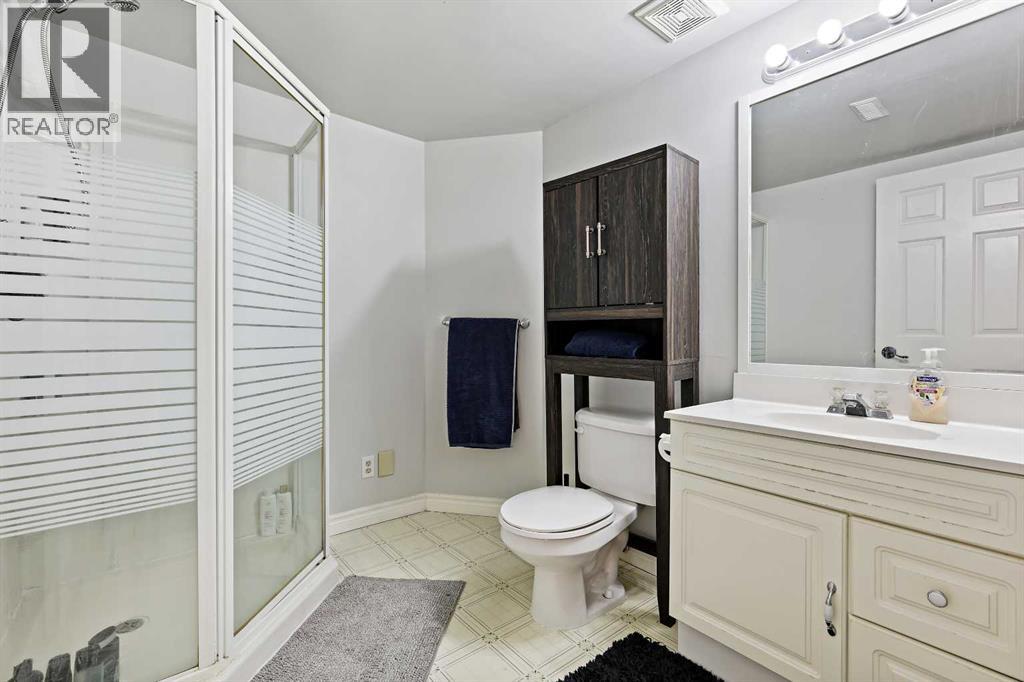 32 Millrise Crescent Sw, Calgary, Alberta  T2Y 2H6 - Photo 36 - A2256504