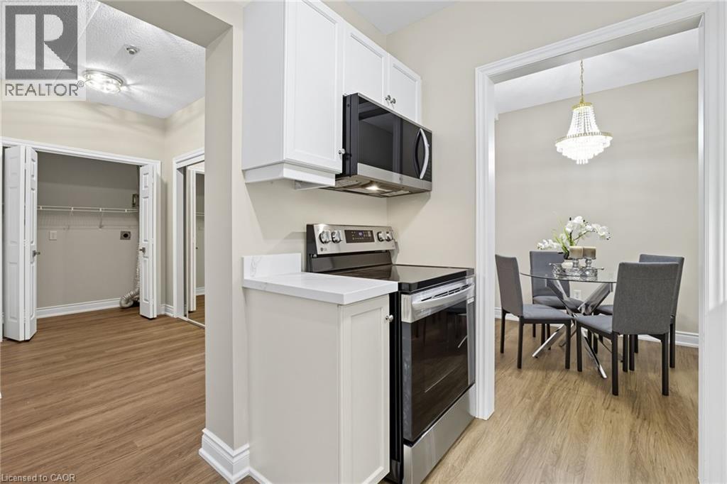 2075 Amherst Heights Drive Unit# 215, Burlington, Ontario  L7P 5B8 - Photo 9 - 40773902