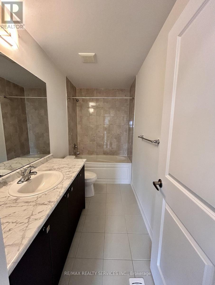 2 Stanley Avenue, Haldimand, Ontario  N3W 0J8 - Photo 10 - X12428164