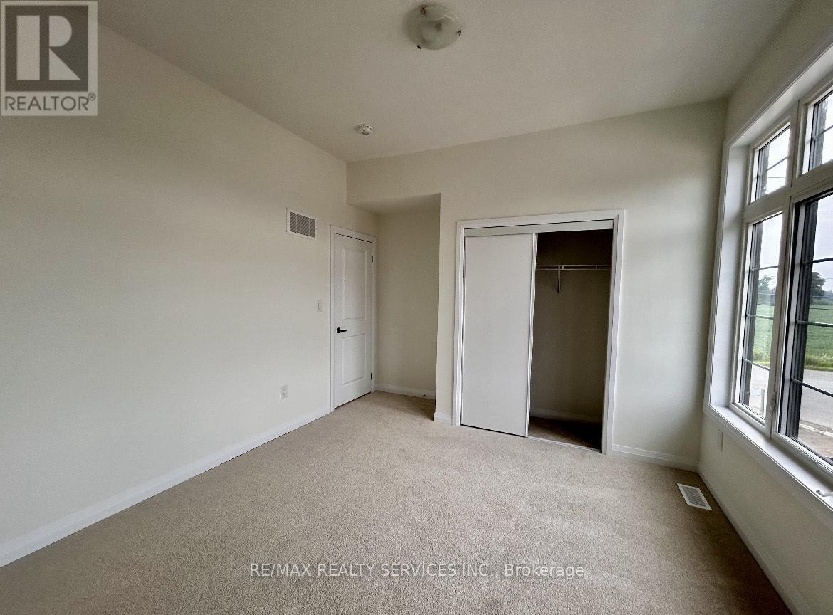 2 Stanley Avenue, Haldimand, Ontario  N3W 0J8 - Photo 11 - X12428164