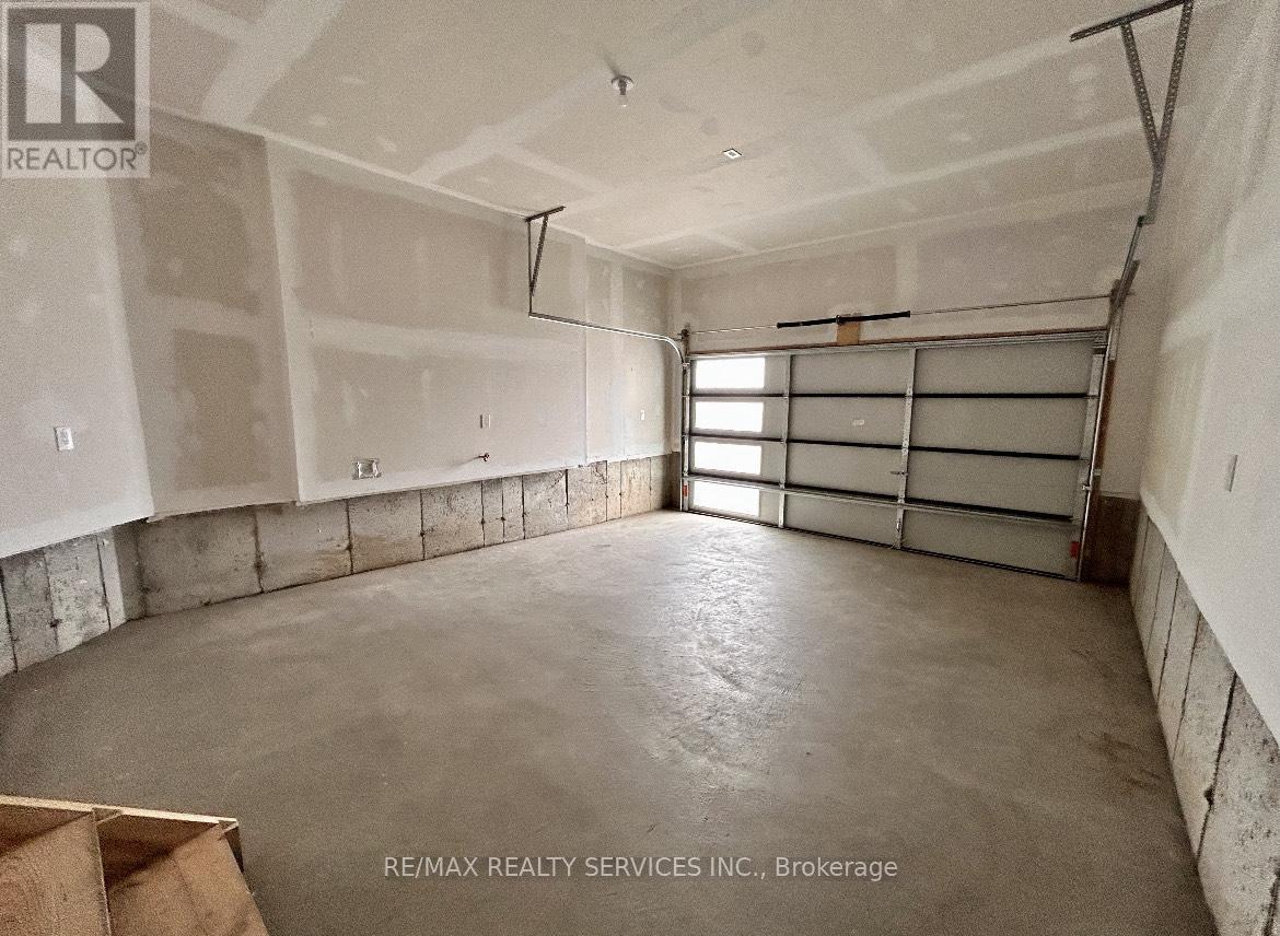 2 Stanley Avenue, Haldimand, Ontario  N3W 0J8 - Photo 12 - X12428164