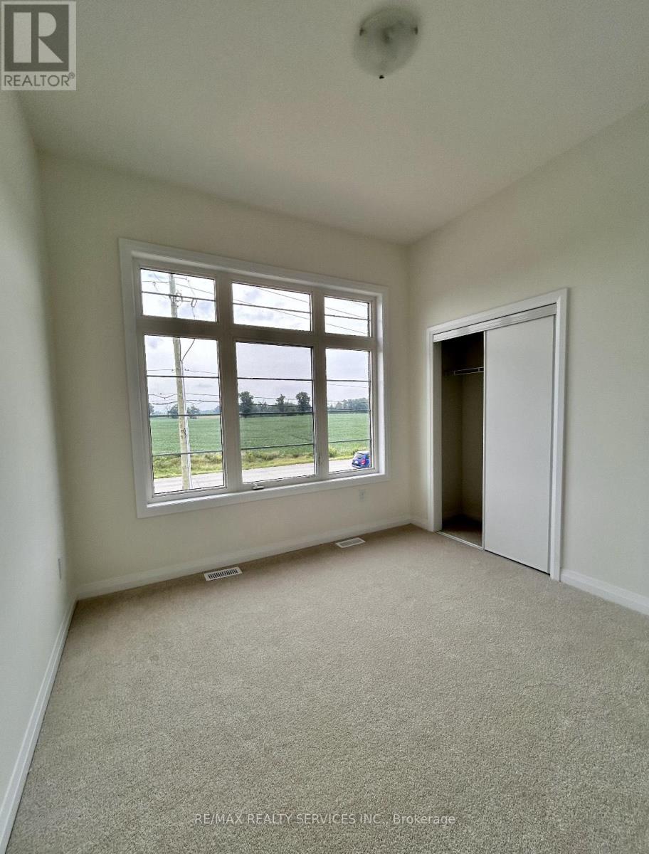 2 Stanley Avenue, Haldimand, Ontario  N3W 0J8 - Photo 9 - X12428164
