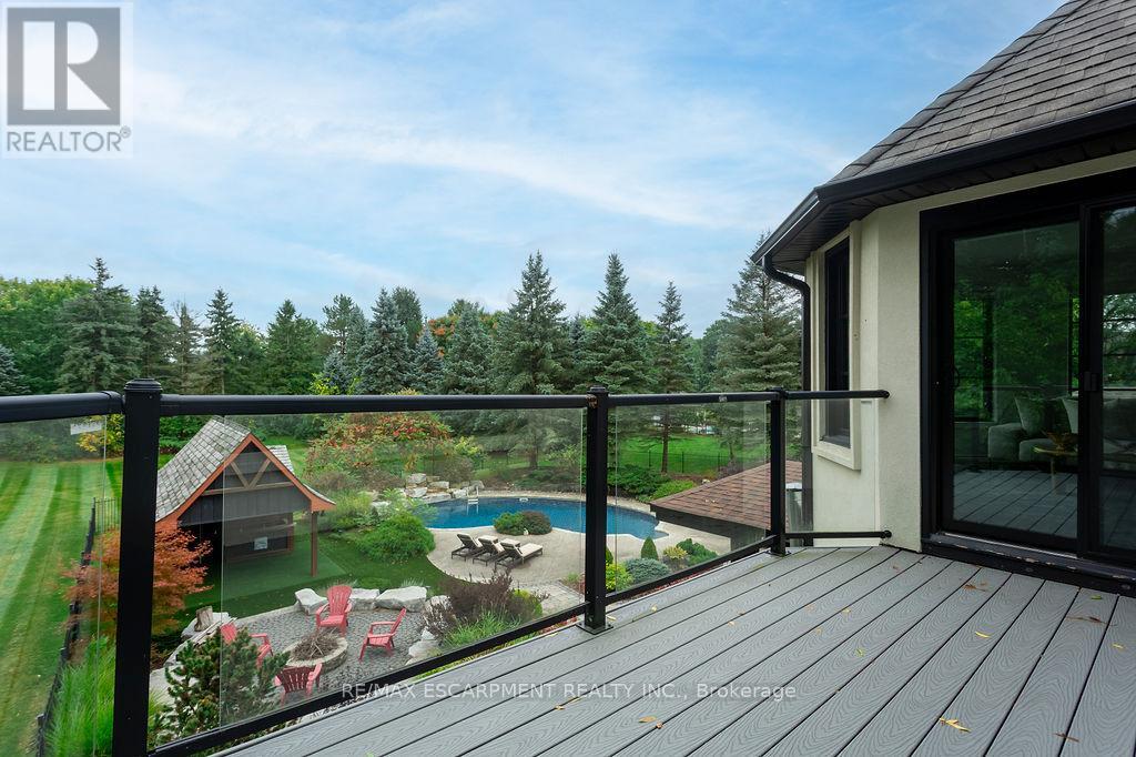 12 Blackberry Place, Hamilton, Ontario  L0R 1H2 - Photo 24 - X12428219