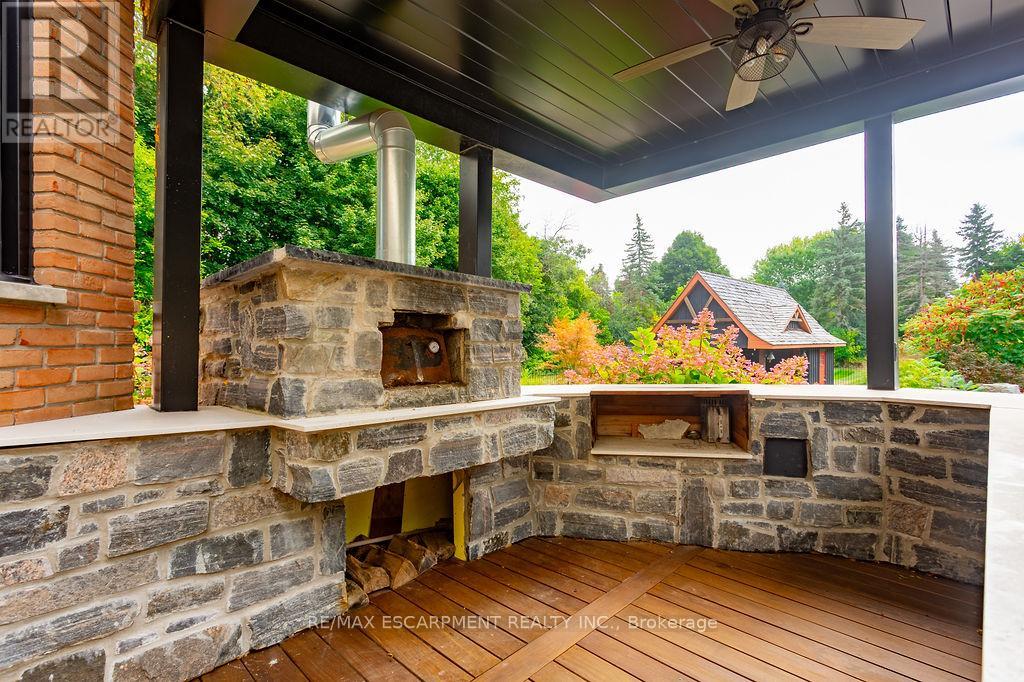 12 Blackberry Place, Hamilton, Ontario  L0R 1H2 - Photo 43 - X12428219